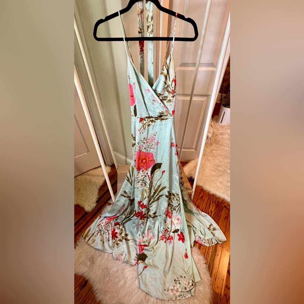 Lulu’s Floral Maxi Dress in Blue and Pink